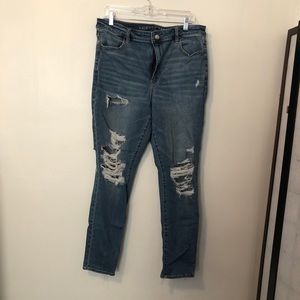Gently Used American Eagle Distressed Jegging sz18